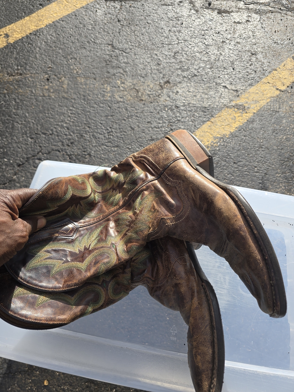 Justin Boots Brown Leather‎ Western Boots with Green Embroidery